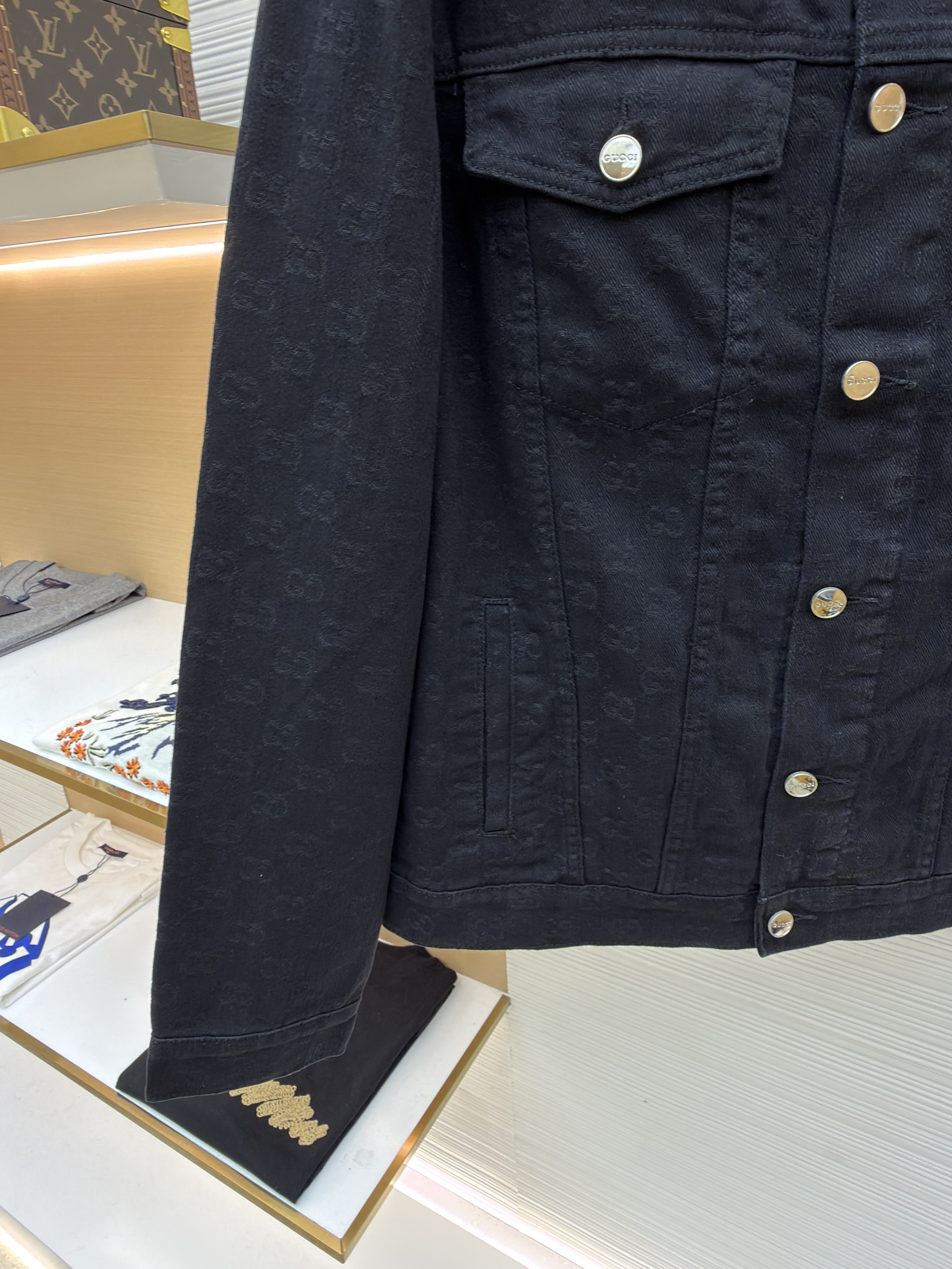 Gucci 暗纹提花纹路牛仔外套