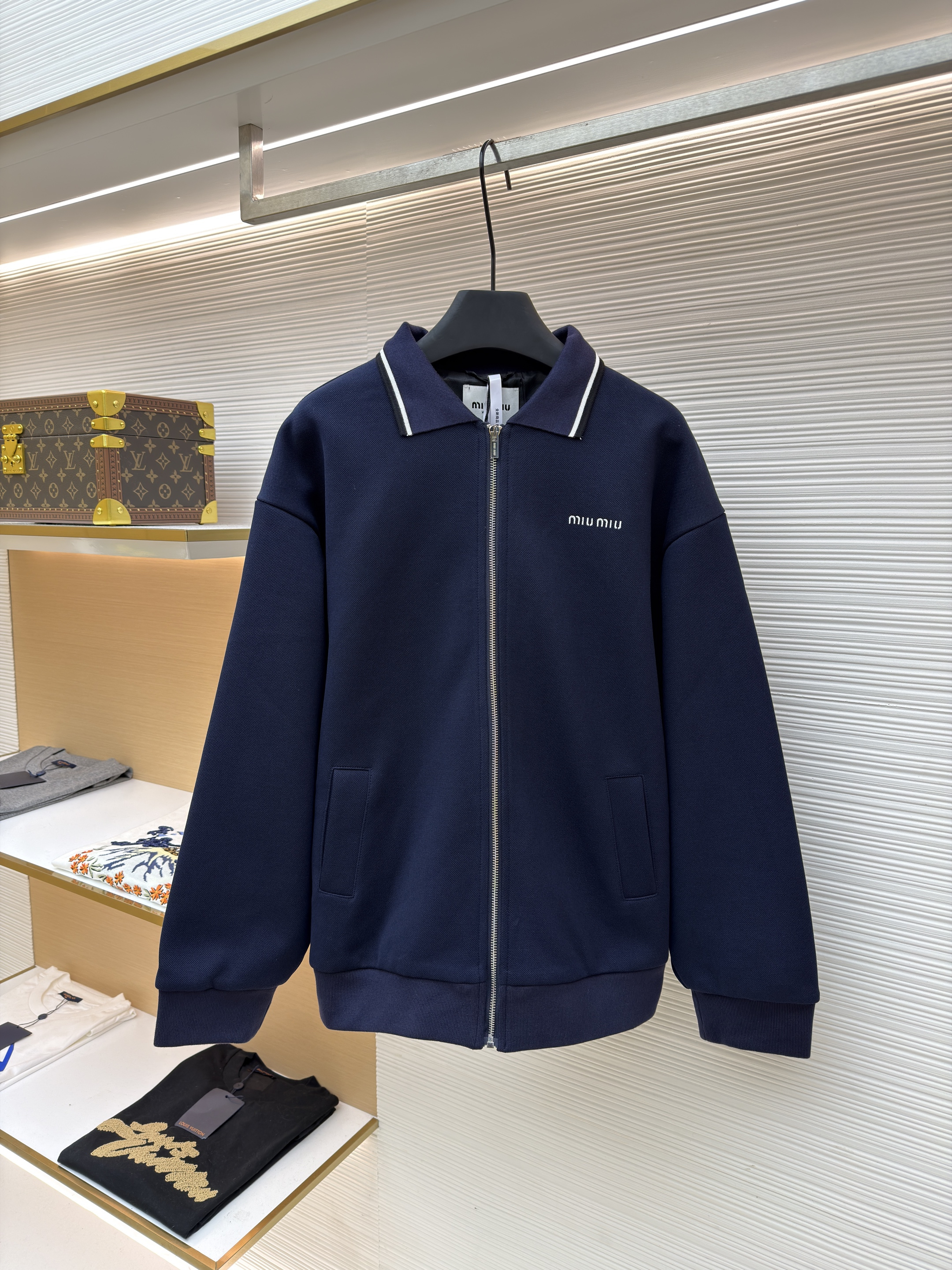 MIUMIU字母刺绣珠地布翻领外套