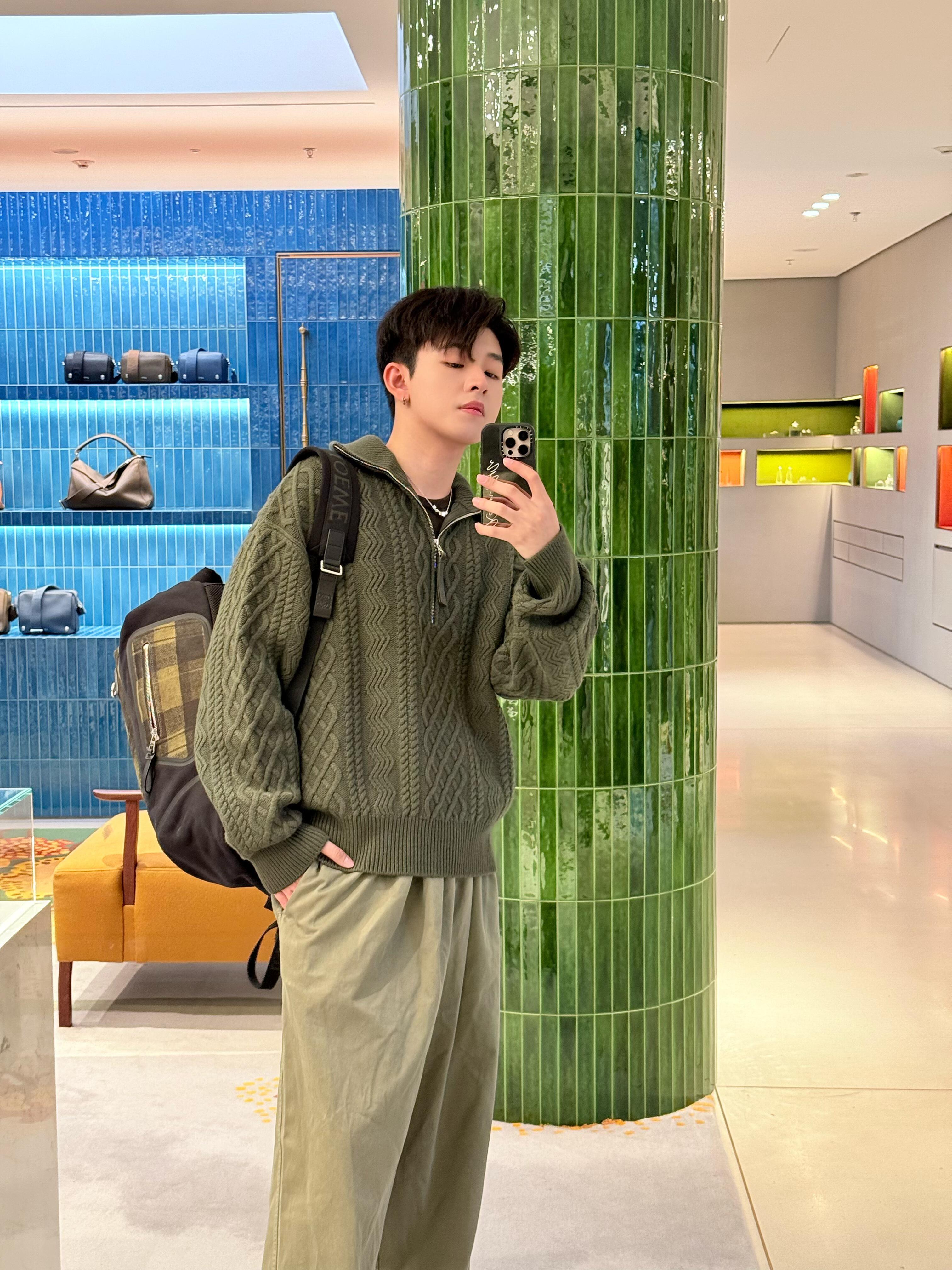 Loewe军绿皮带长裤