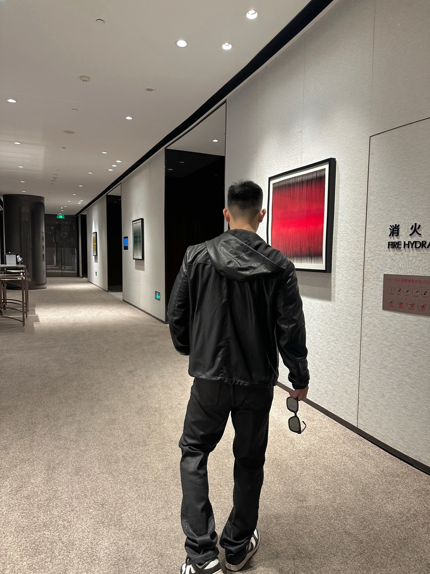 Prada 双面穿皮革尼龙连帽夹克