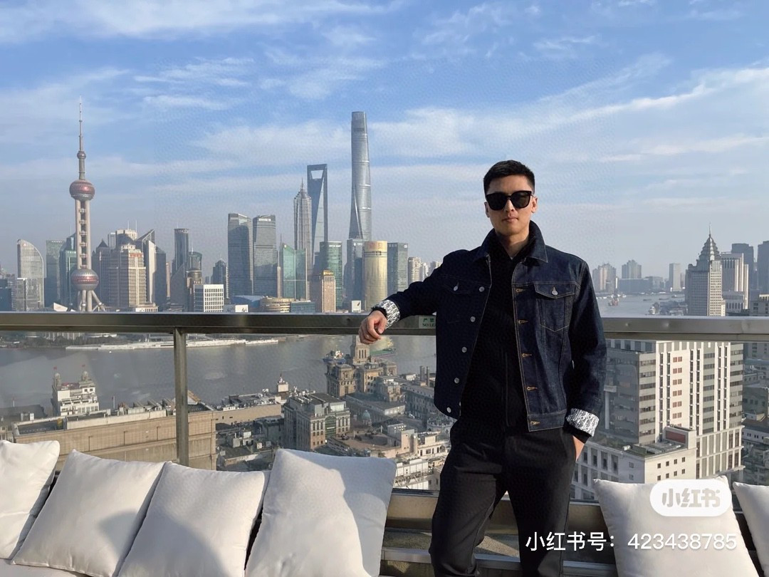 DIOR 老花满印花牛仔外套