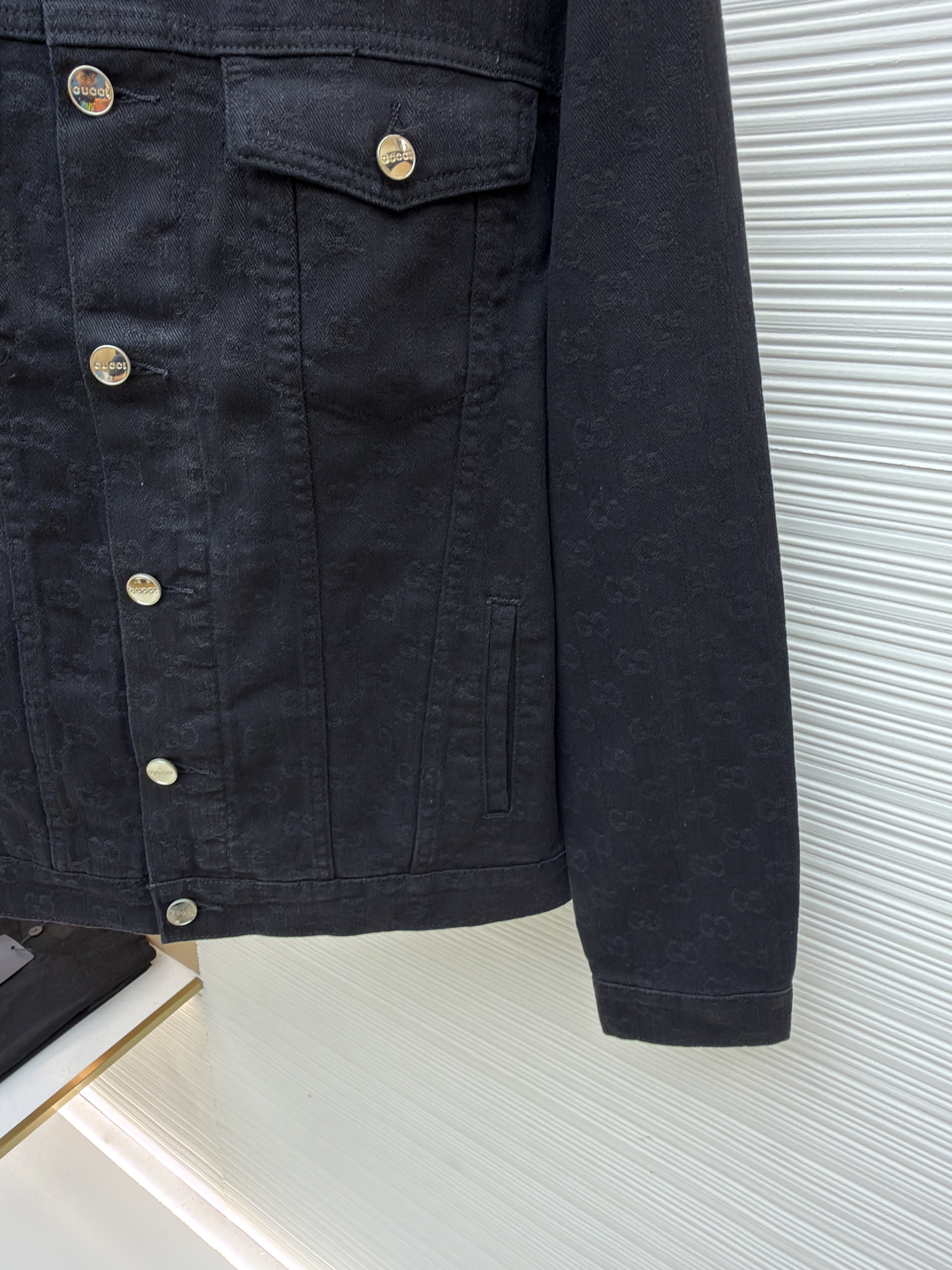 Gucci 暗纹提花纹路牛仔外套