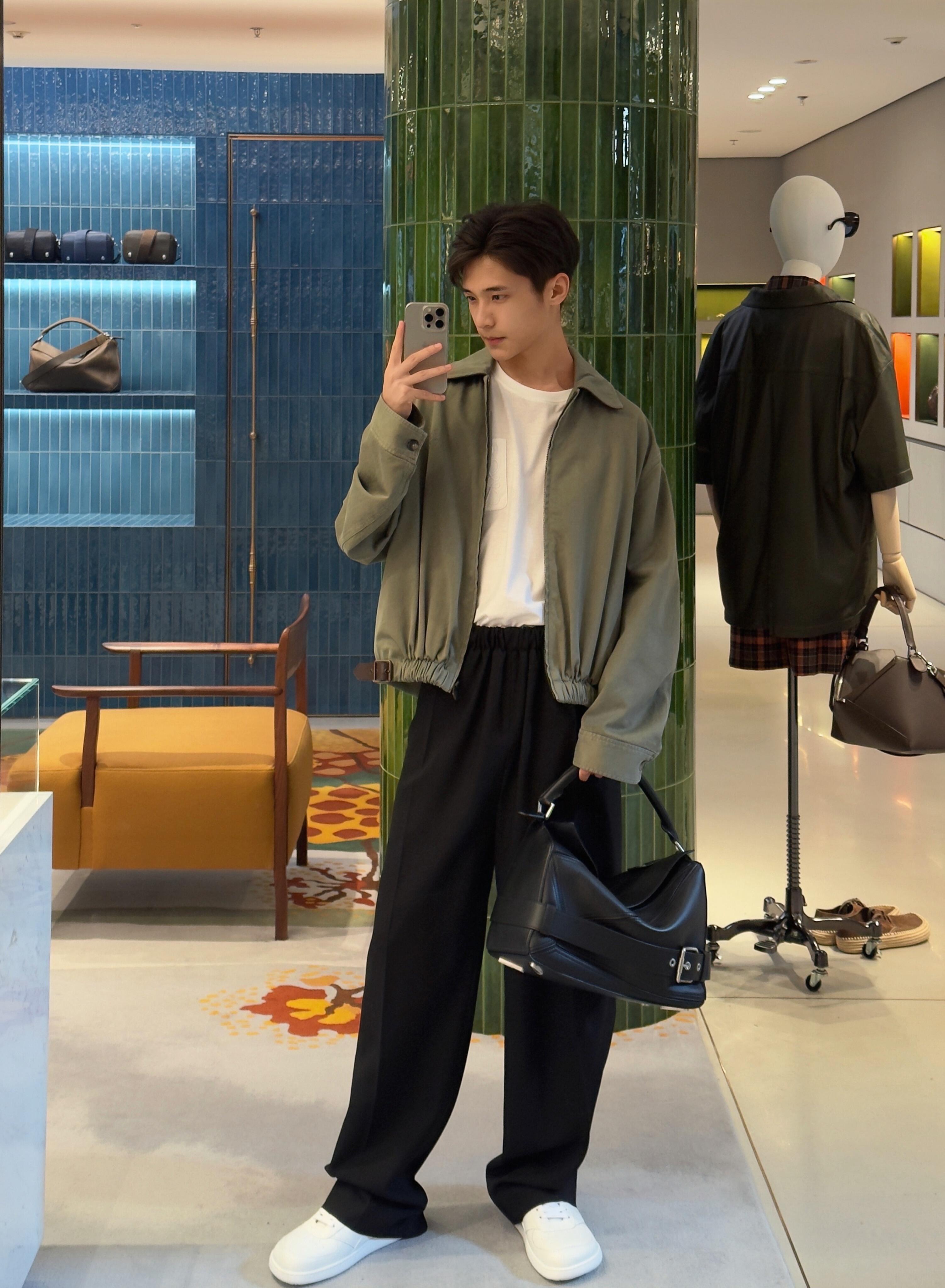 LOWE 军绿皮带翻领夹克