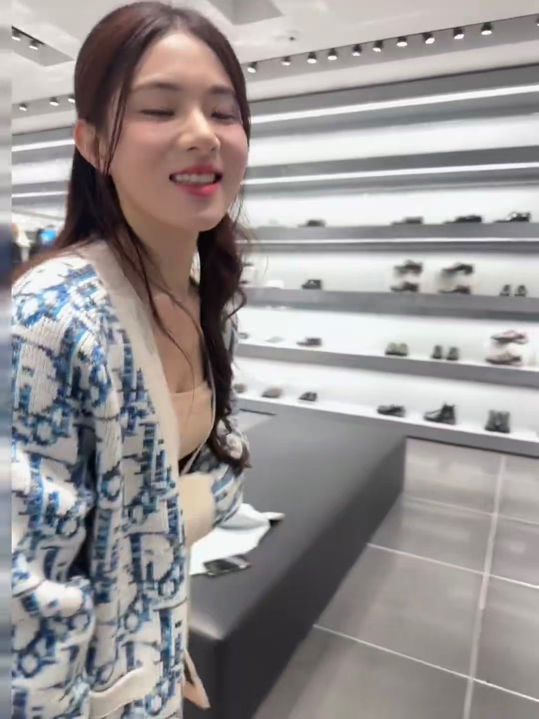 Dior老花毛织开衫