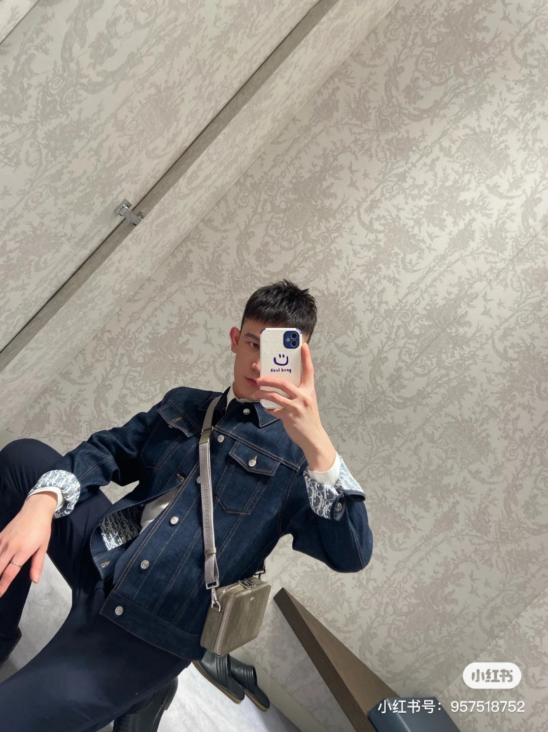 DIOR 老花满印花牛仔外套