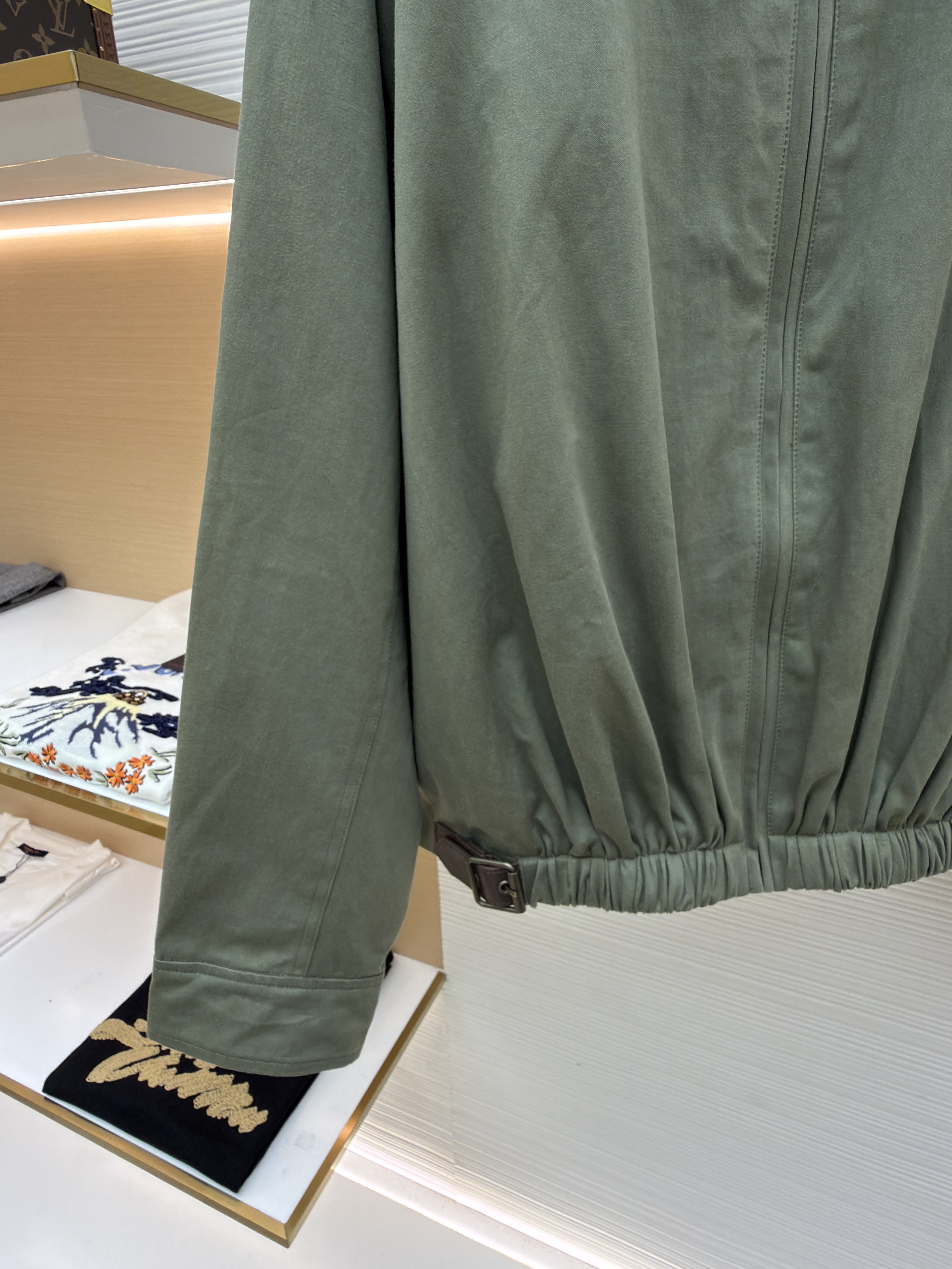 LOWE 军绿皮带翻领夹克