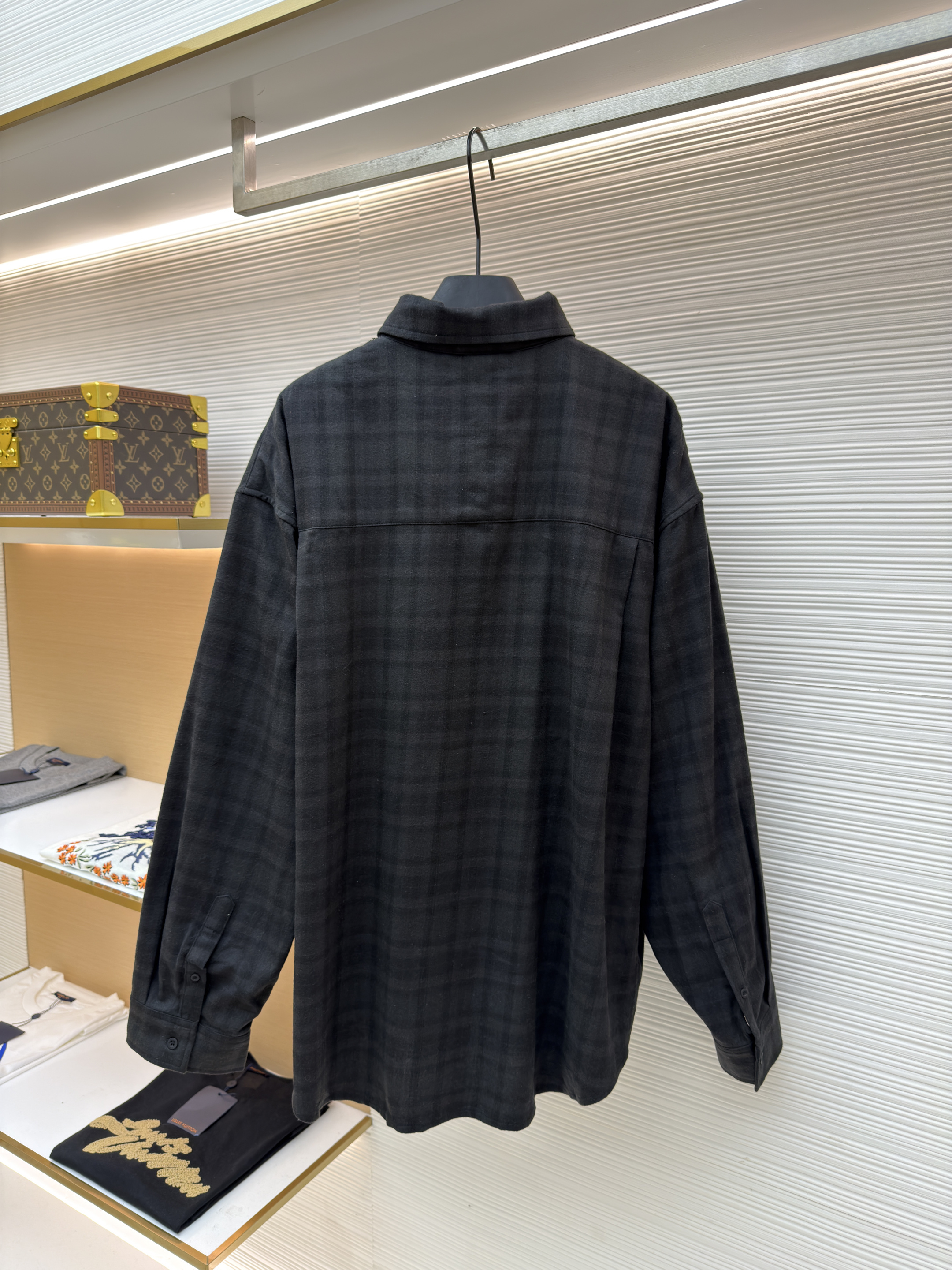 Balenciaga 夜景两件套翻领衬衫