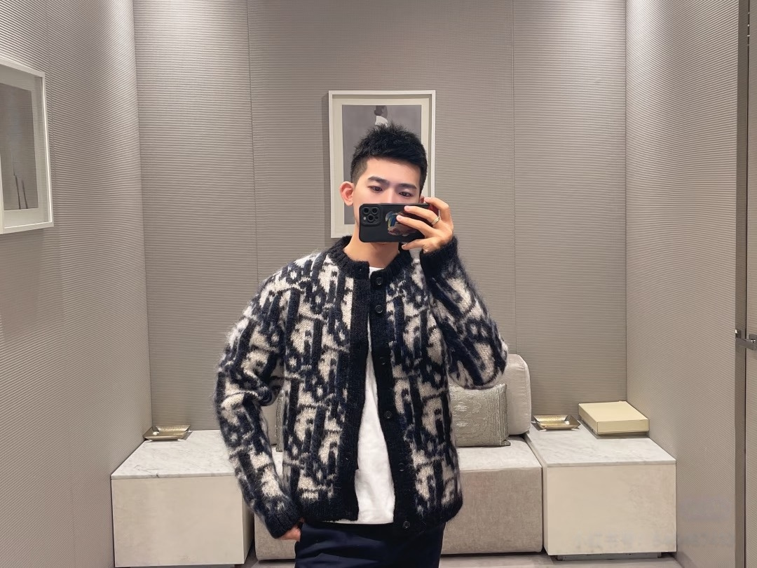 Dior 马海毛针织开衫毛衣