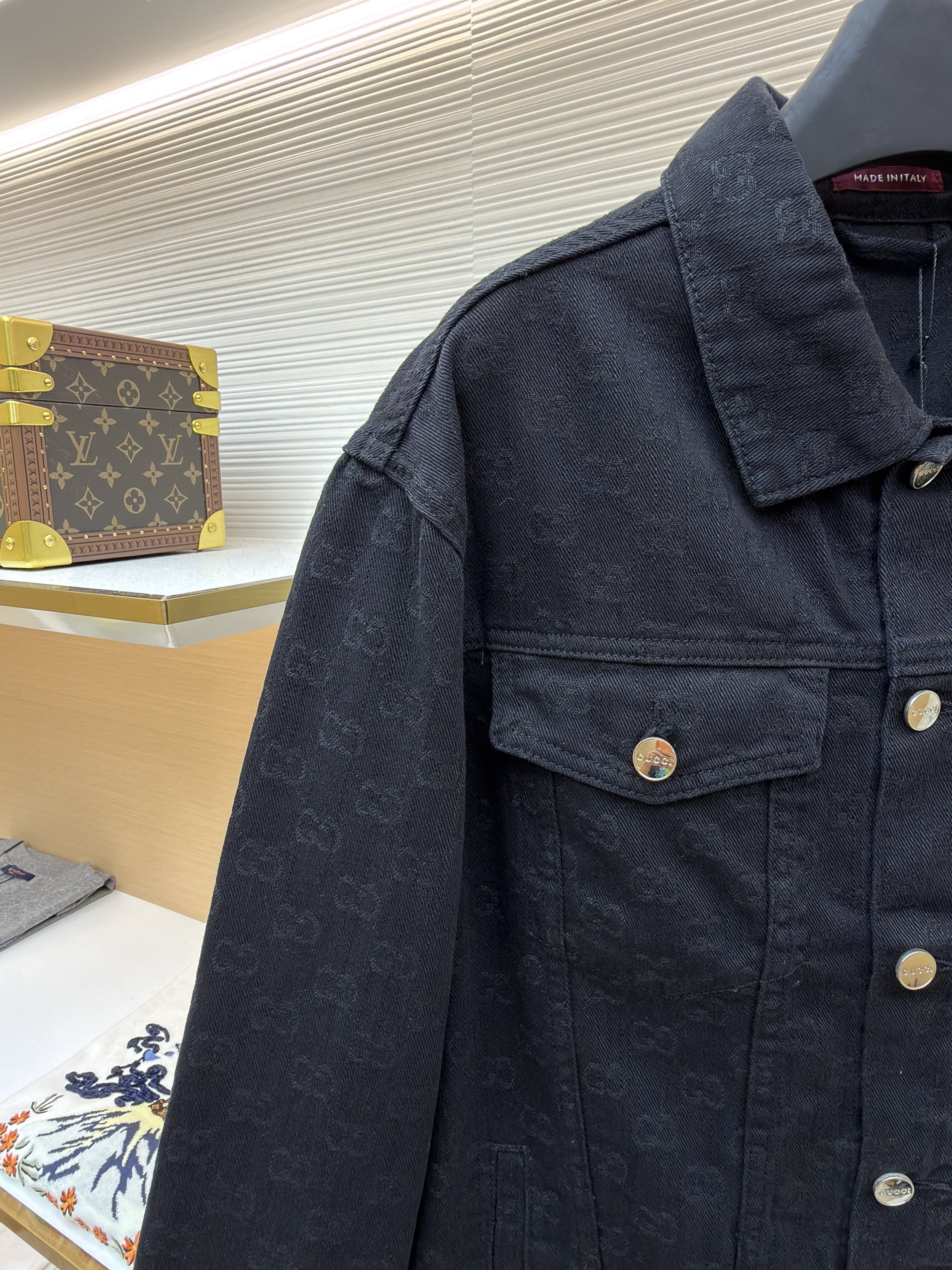 Gucci 暗纹提花纹路牛仔外套