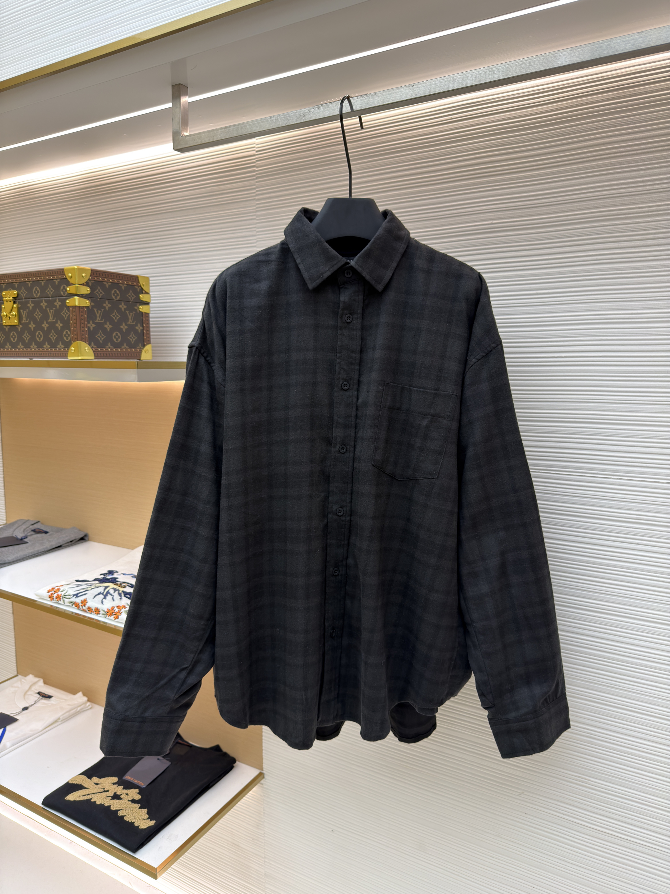 Balenciaga 夜景两件套翻领衬衫