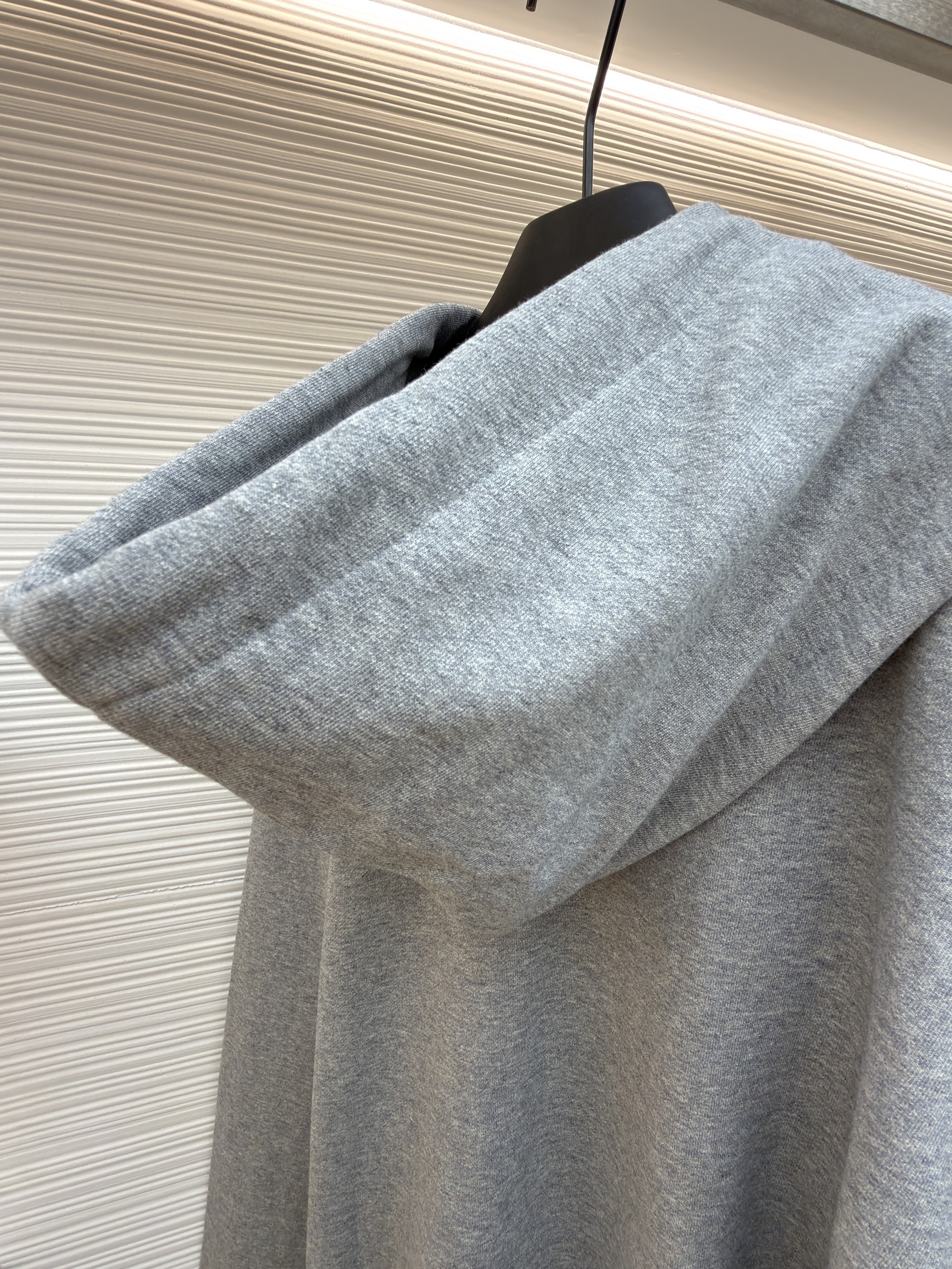 Celine 植绒兜帽卫衣