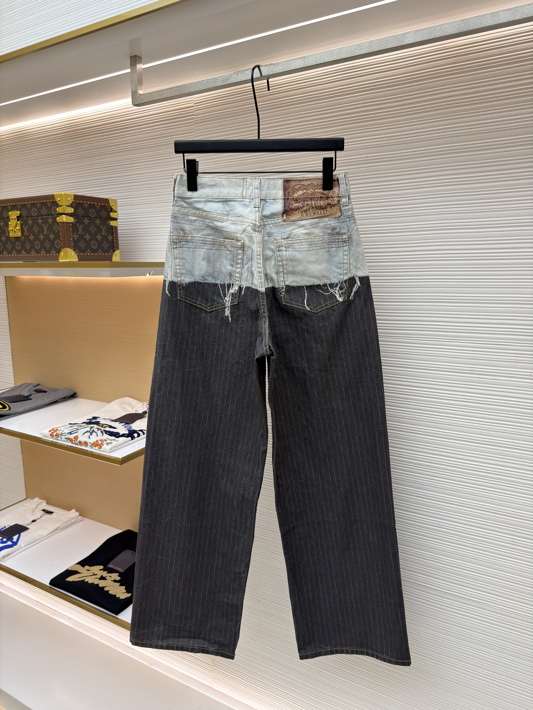 Acne Studios 拼接牛仔裤