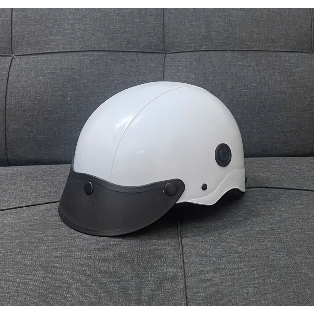 មួកសុវត្ថិភាព គុណភាពខ្ពស់ មានច្រើនពណ៌ ស័ក្តិសមសម្រាប់បុរស និងនារី ជាមួយនឹងរន្ធខ្យល់