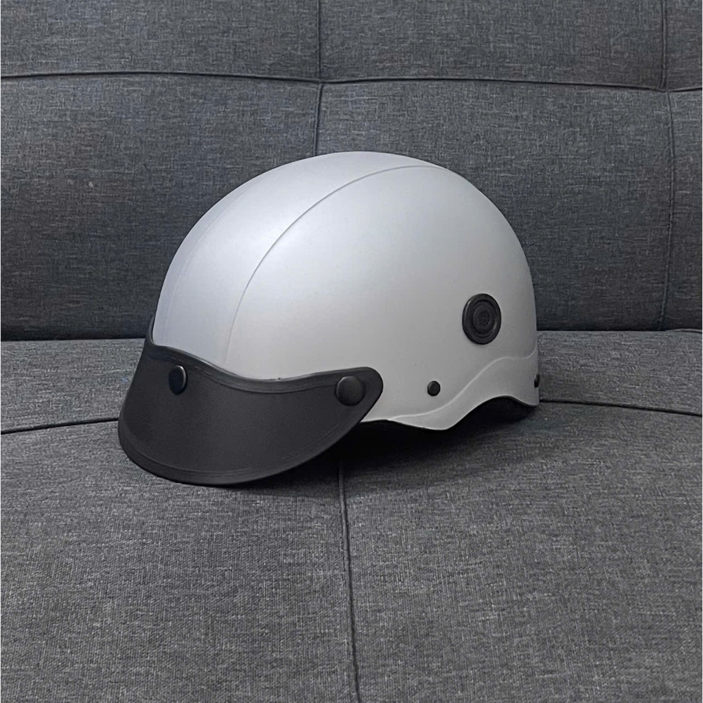 មួកសុវត្ថិភាព គុណភាពខ្ពស់ មានច្រើនពណ៌ ស័ក្តិសមសម្រាប់បុរស និងនារី ជាមួយនឹងរន្ធខ្យល់