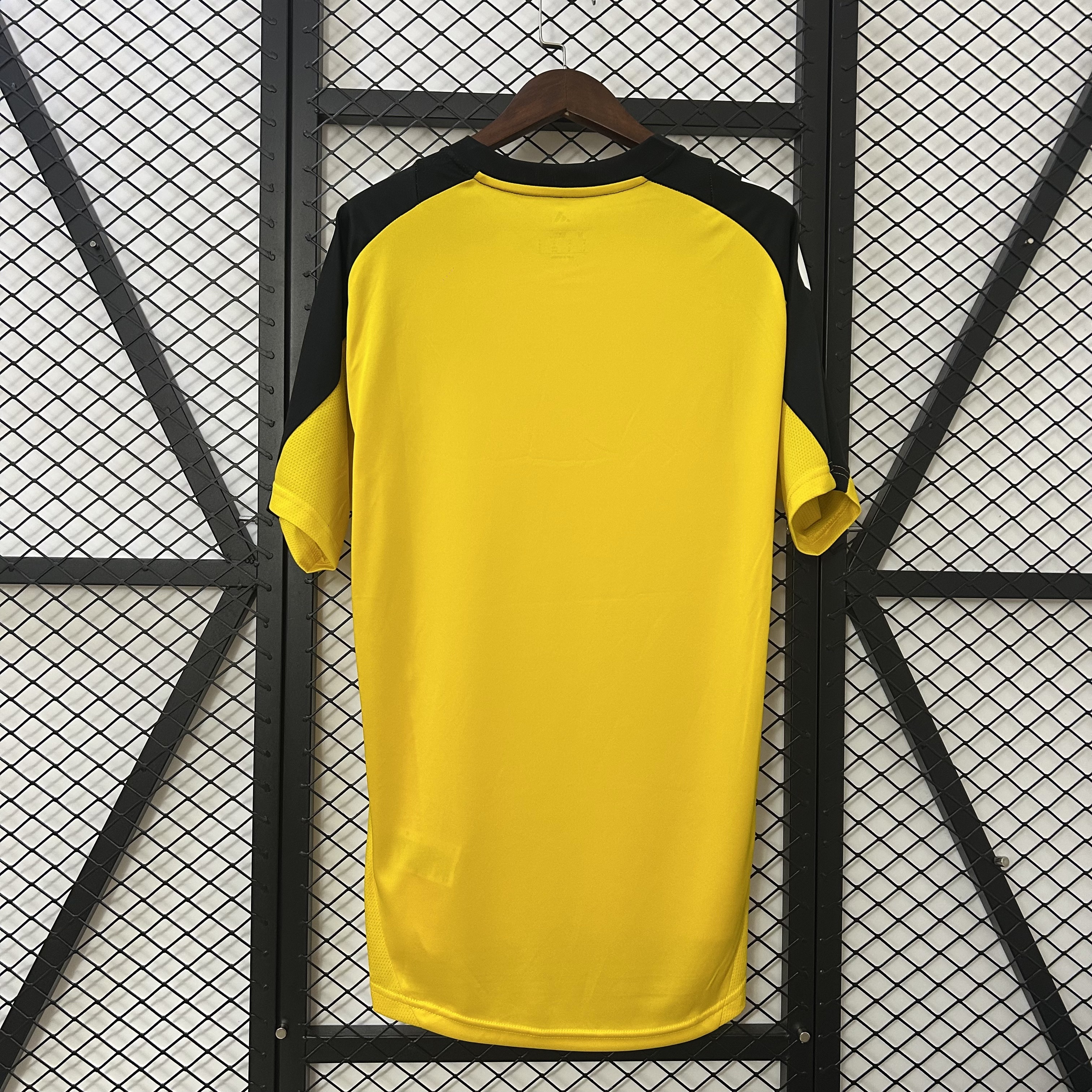 25-26 Atlético Mineiro Training Jersey Yellow