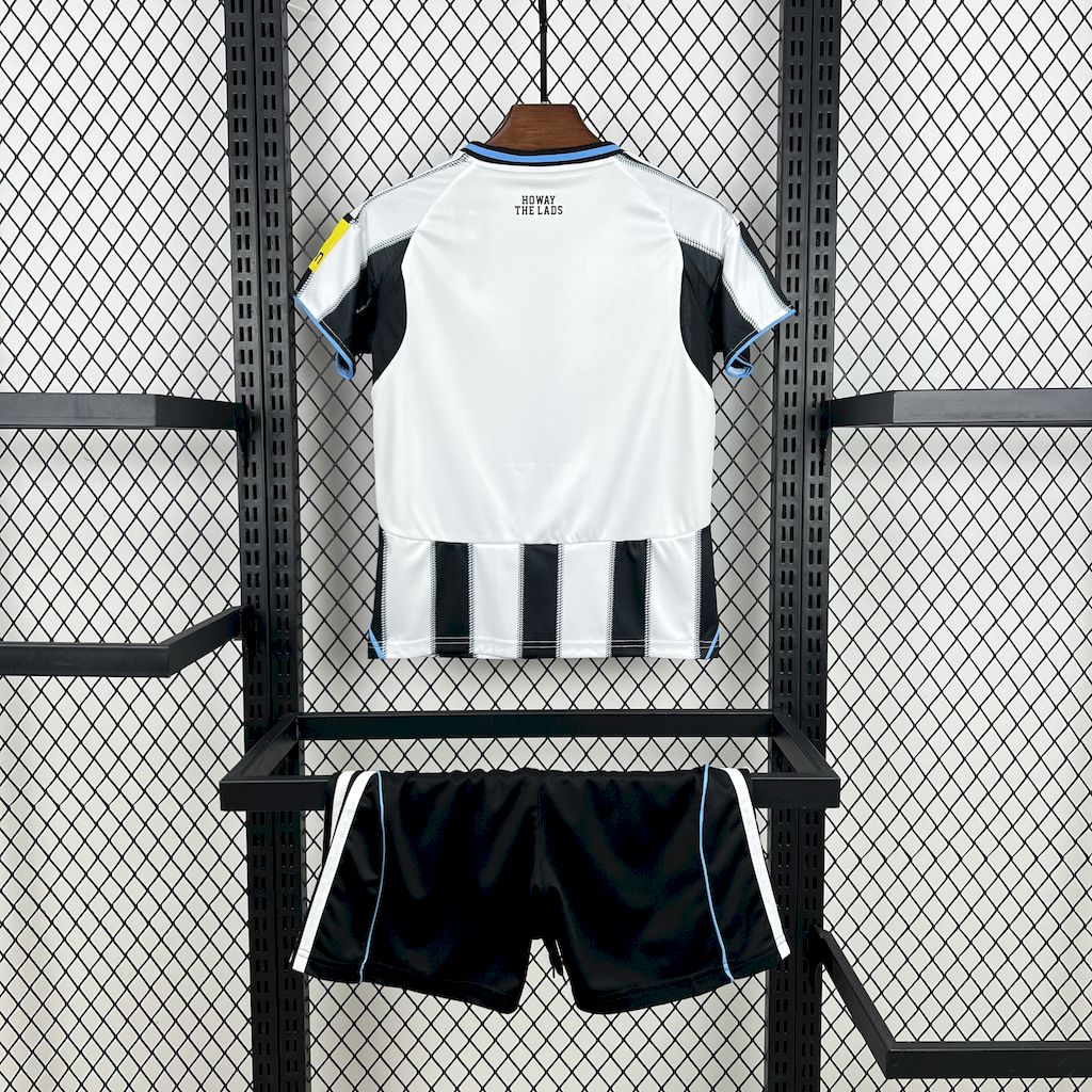 Newcastle United 2025-26 Home Kids Kit