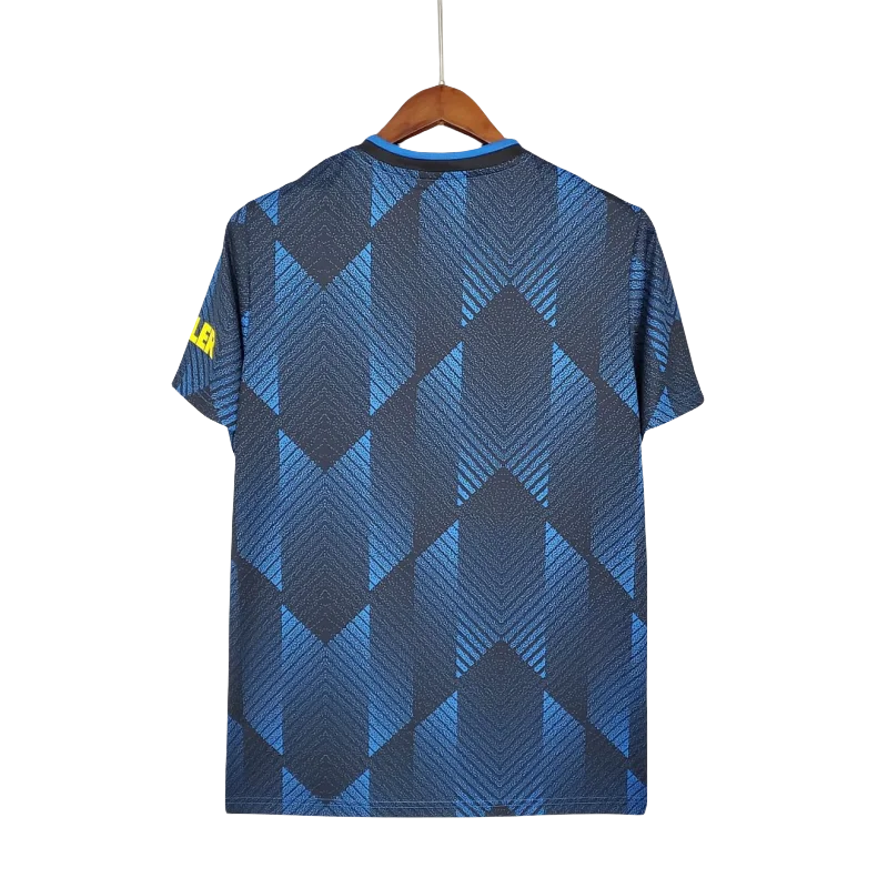 Retro Manchester United Third Away Football Shirt 2021/2022