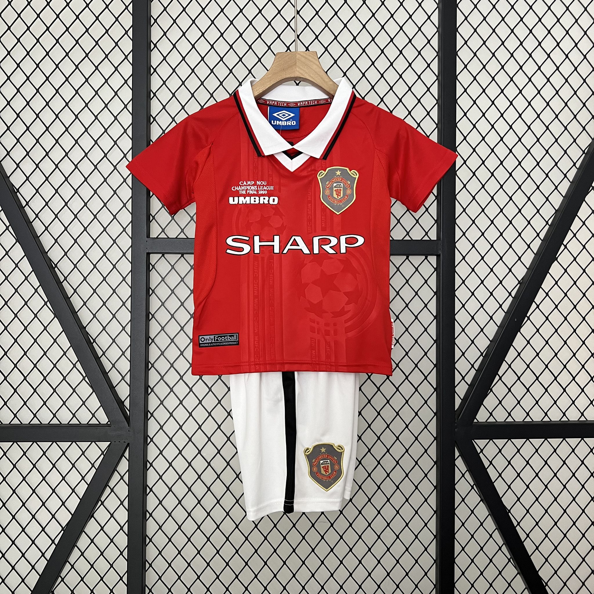Manchester United 99-00 Home Retro Kid Kits Youth Apparels Jersey
