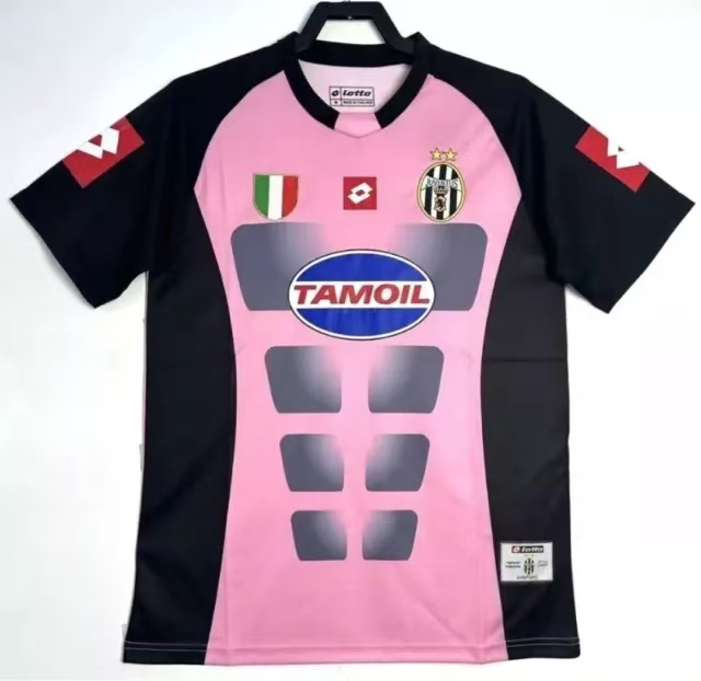 2002-03  Juventus Retro Jersey Goalkeeper Pink