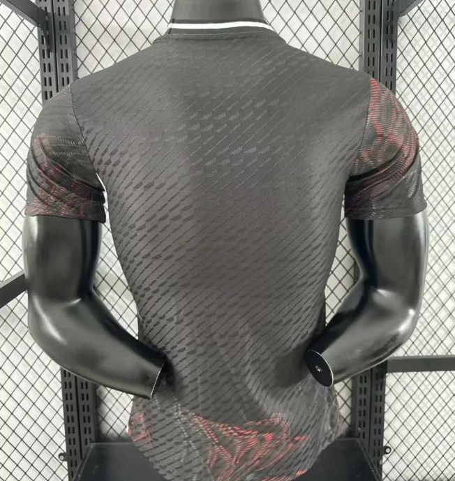 Player Version 25-26 Manchester United Black with Red Pattern Jersey