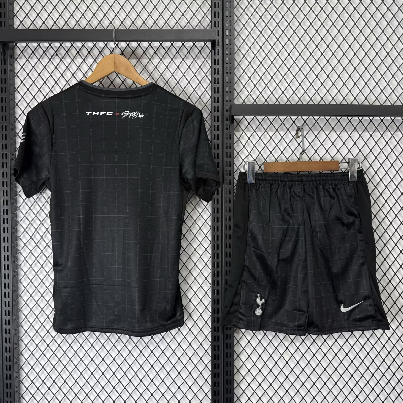 25-26 Kids Tottenham Hotspur X StrayKids Away Jersey