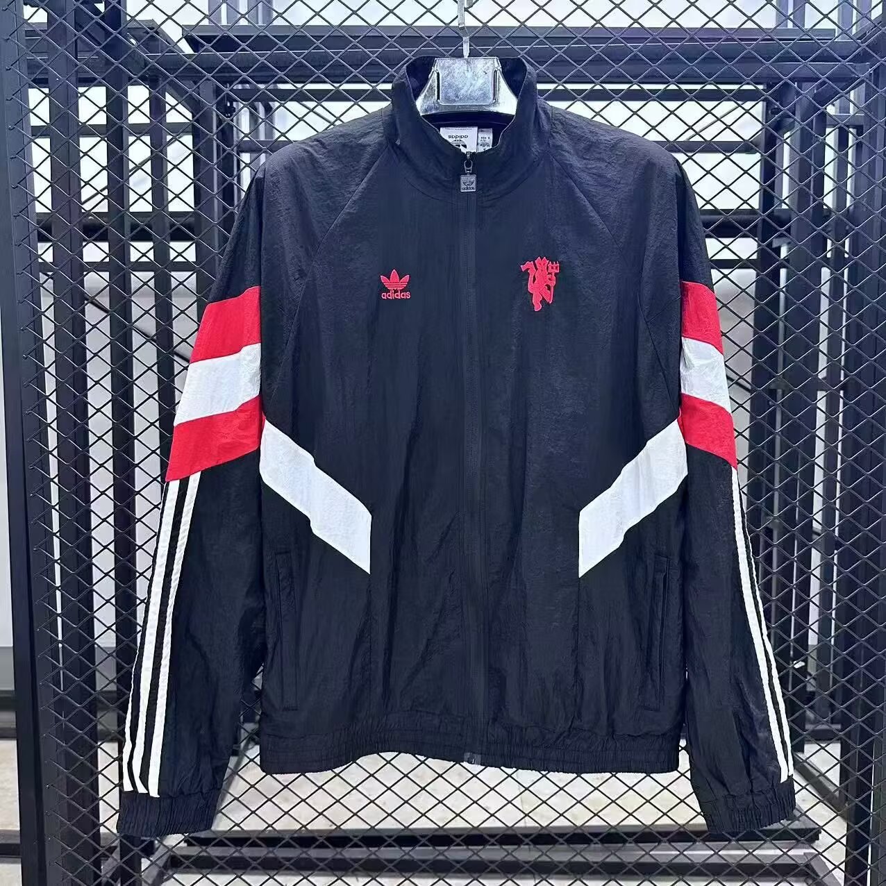 2025/2026 Manchester United Windbreaker Football shirt