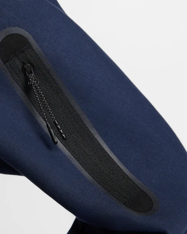 NIKE PARIS TECH MEN'S FLEECE HOODIE KIT--PSG 24-25