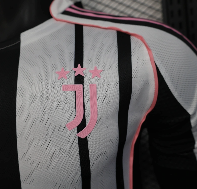 Player Version 25/26 Juventus Home Jersey
