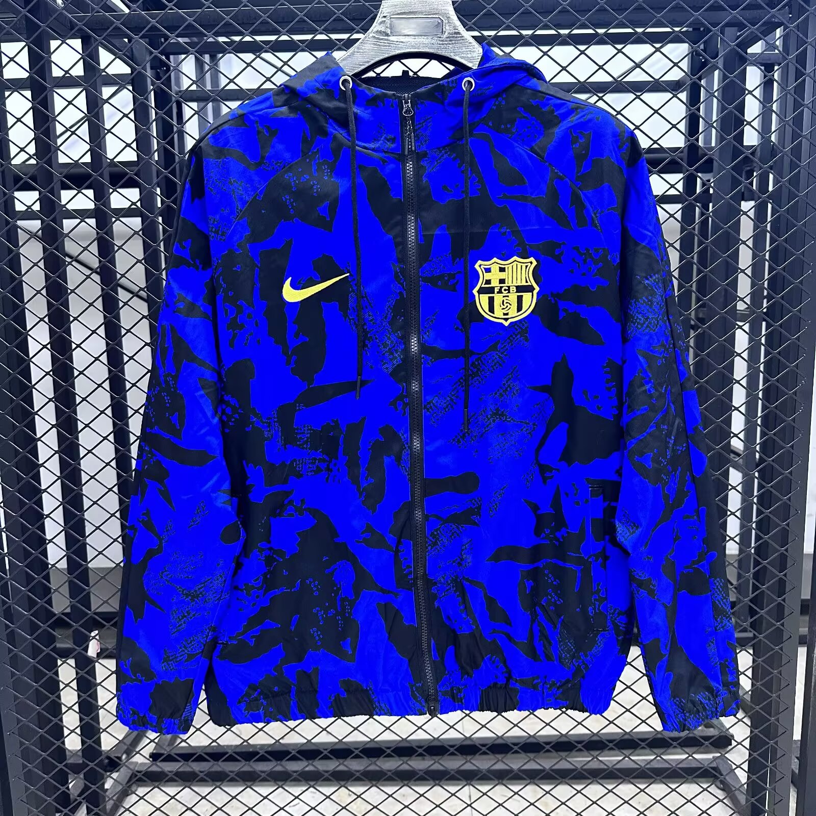 2025/2026 Barcelona Windbreaker Football shirt