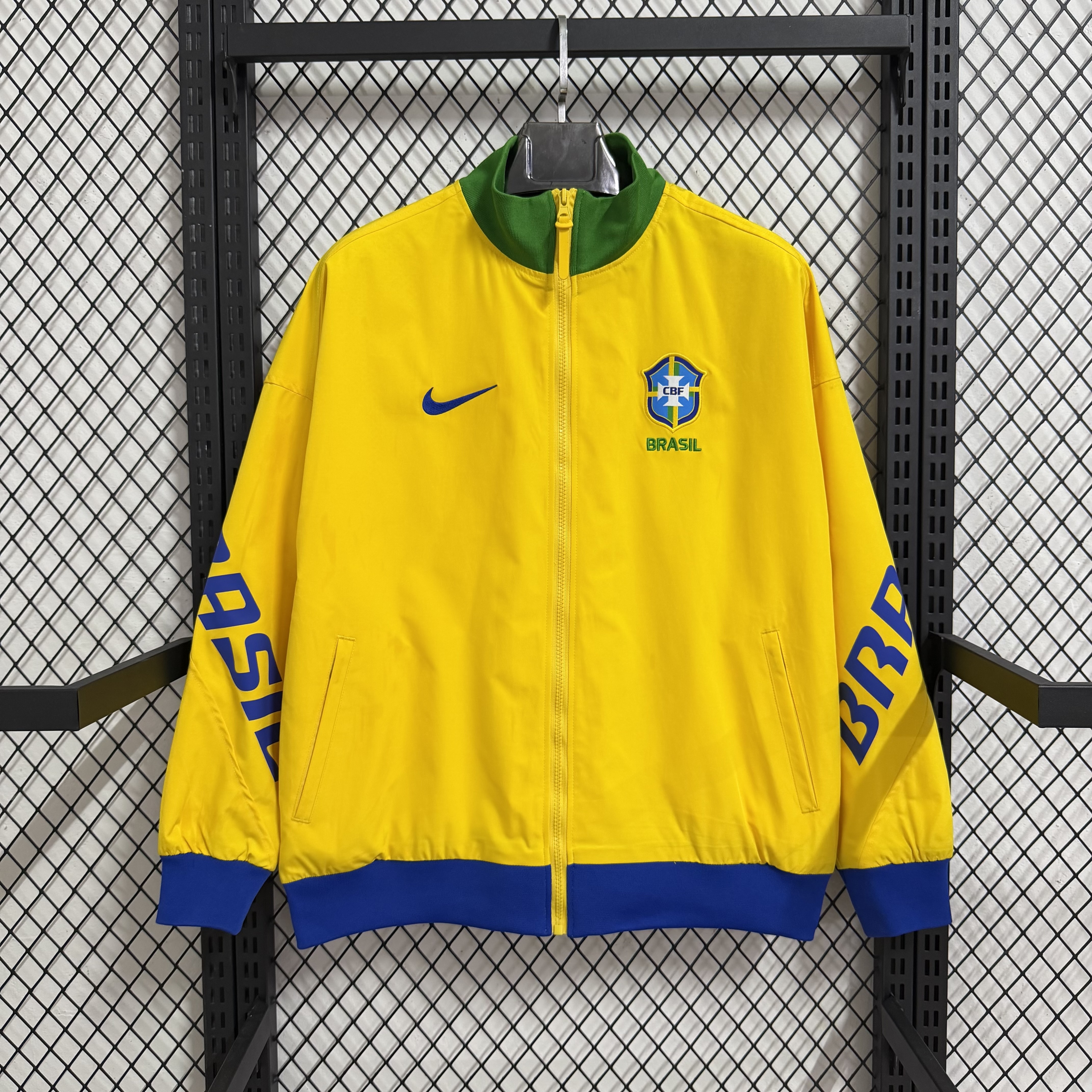 Brazil Windbreaker 25-26