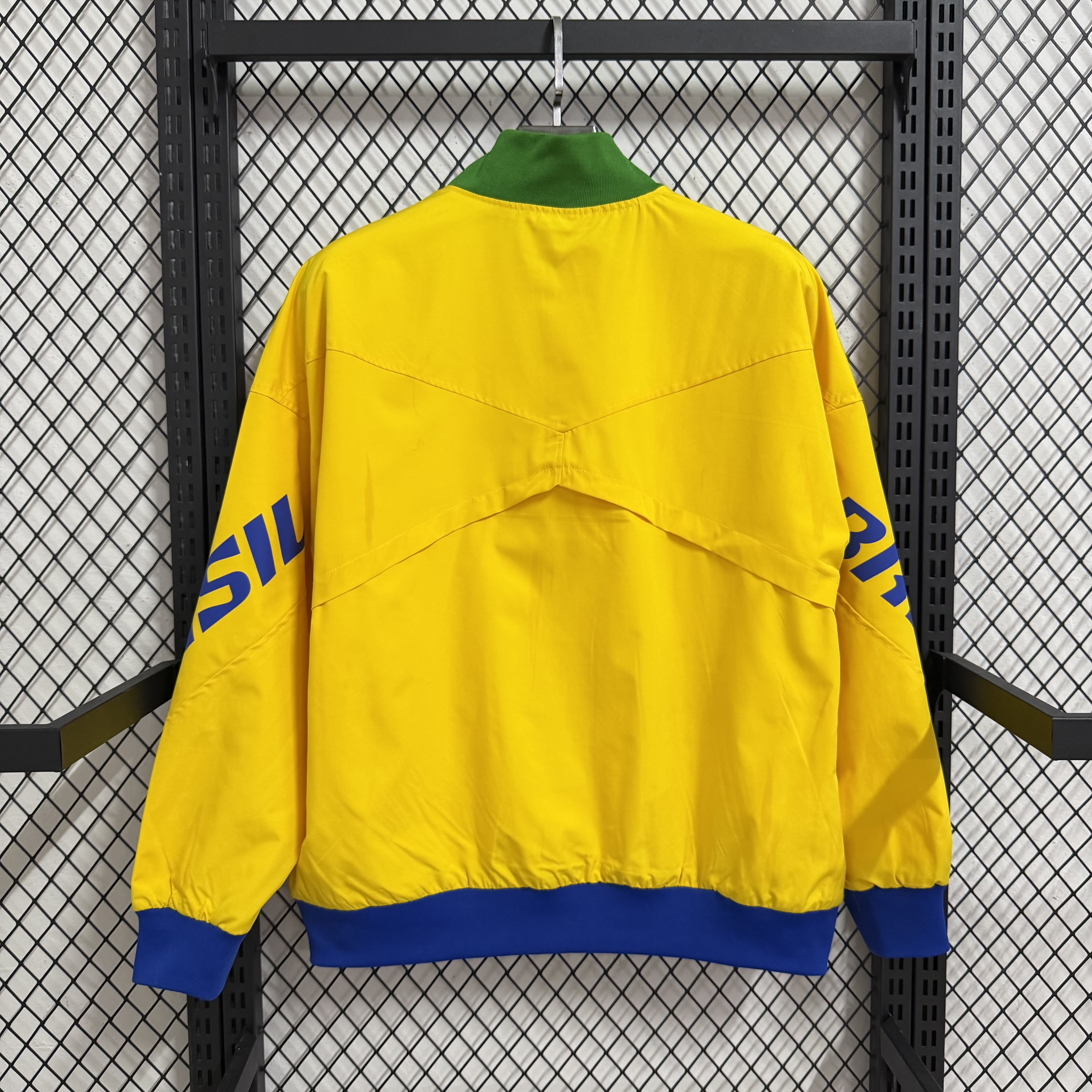 Brazil Windbreaker 25-26