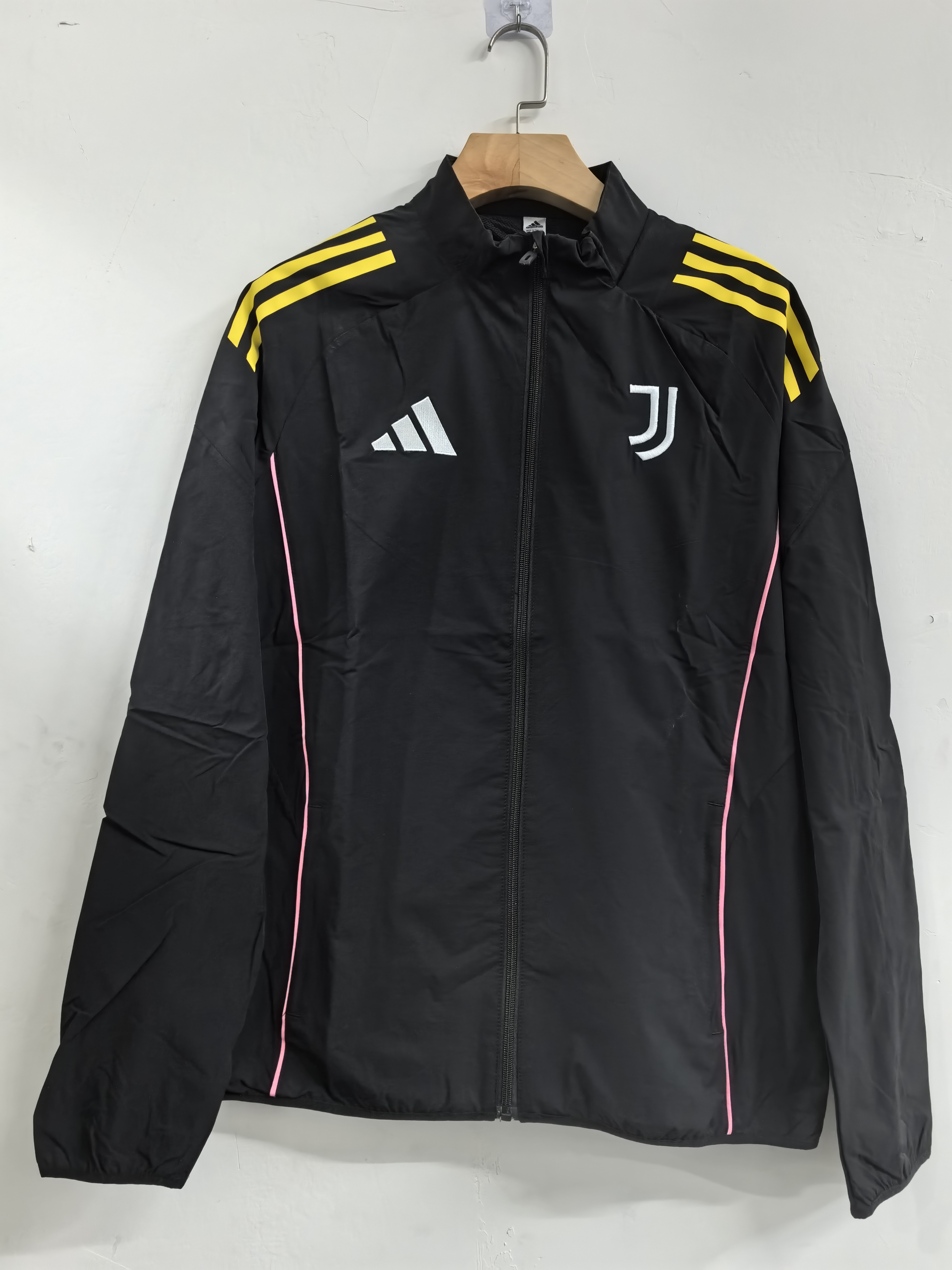 Juventus Windbreaker 25-26