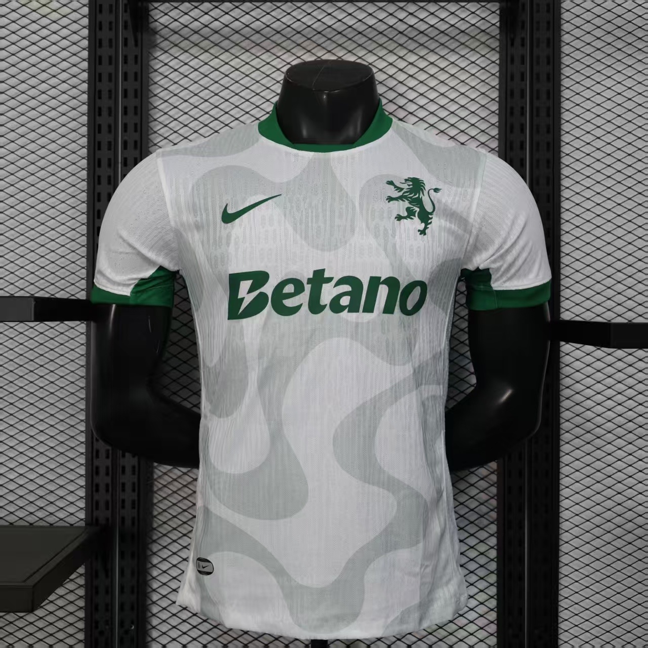Sporting CP 25-26 Away Player Men Jersey