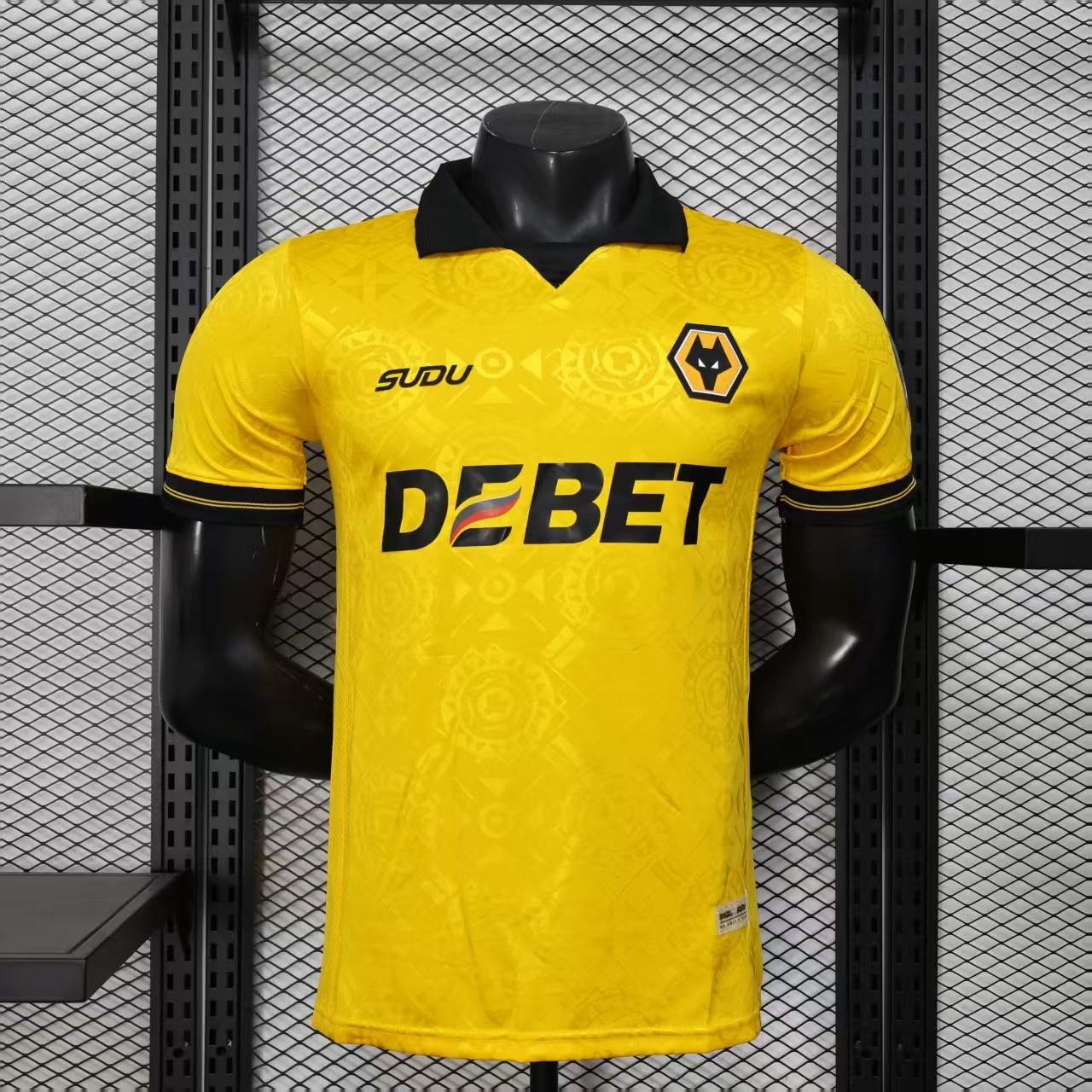 Wolverhampton Wanderers 25-26  Home Player Jersey