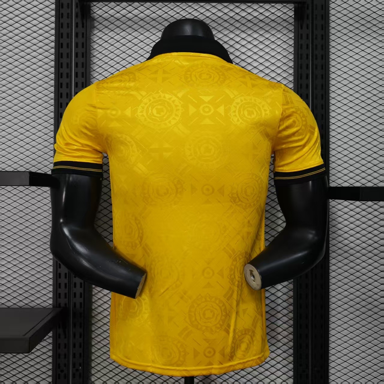 Wolverhampton Wanderers 25-26  Home Player Jersey