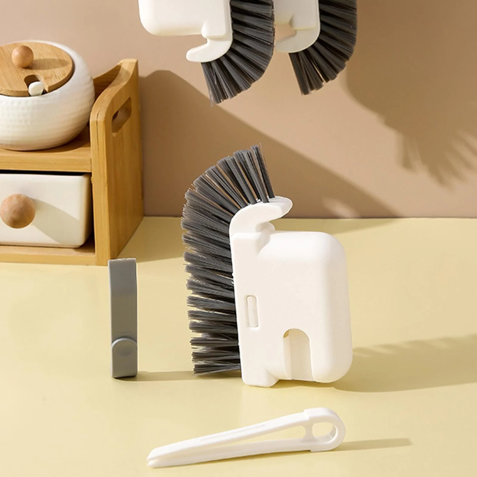 Multifunctional Crevice Cleaning Brush