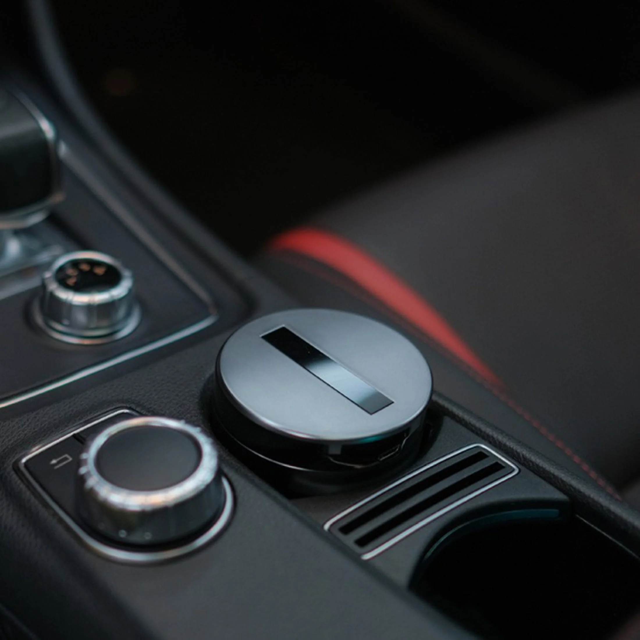 Highly Intelligent Automatic Switch Ashtray With Led Light