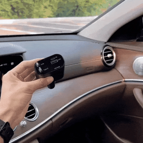 Retractable 4-in-1 Car Charger
