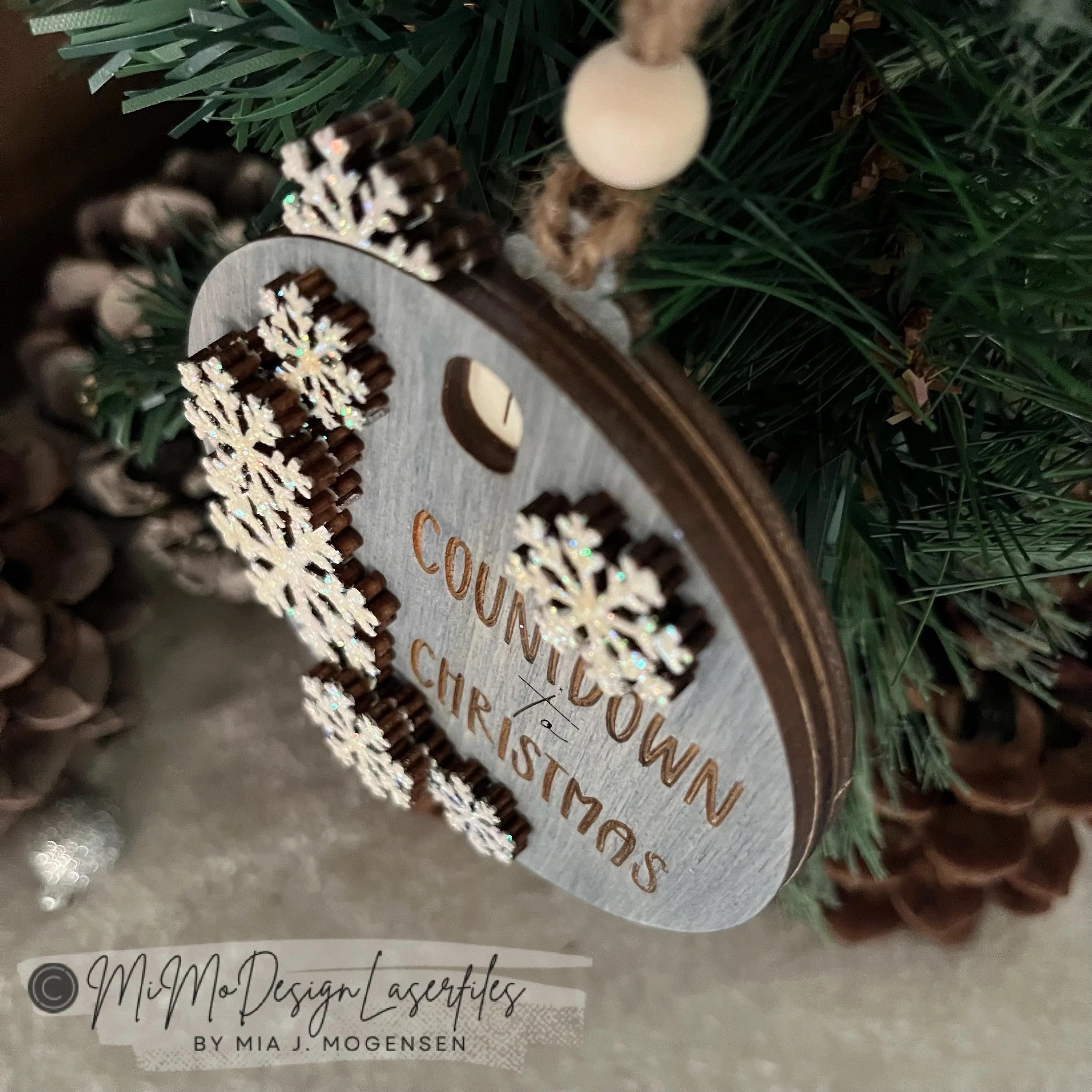 Countdown to Christmas Sliding Ornament