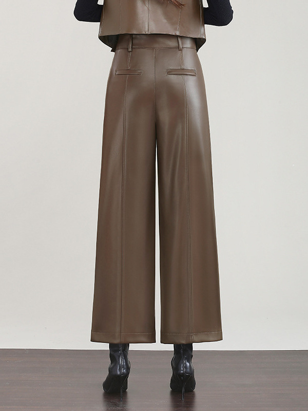 High-Waisted Wide-Leg Leather Trousers in Elegant Brown